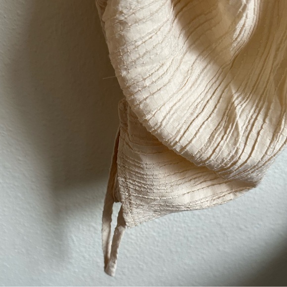 LINE AND DOT Ella Top. - Picture 6 of 14